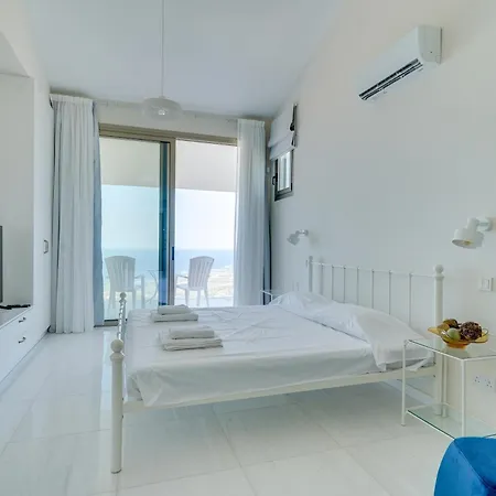 Resitour - Karina Heights Villa Tala